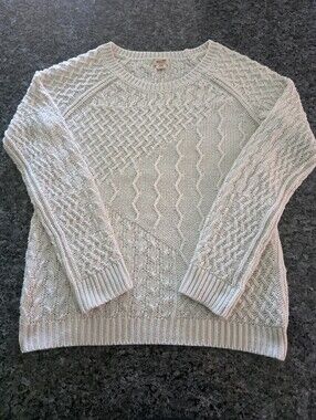 Mossimo Supply Co. Cream Cable Knit Crewneck Sweater Sz Medium
